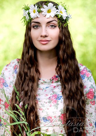 Global lady of Ukraine: Anastasia from Odessa, 30 yo, hair color Chestnut